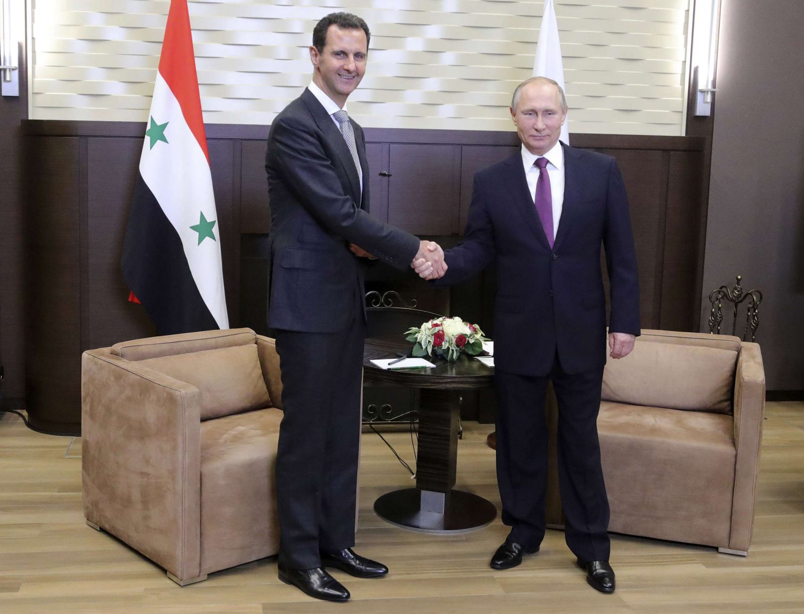 與普京探討敘利亞局勢