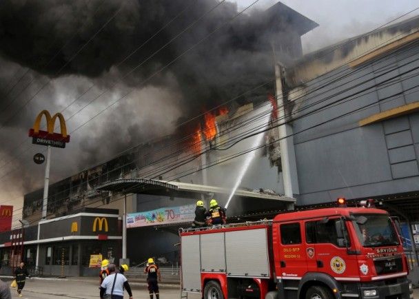 ​菲律賓商場大火 37人恐罹難