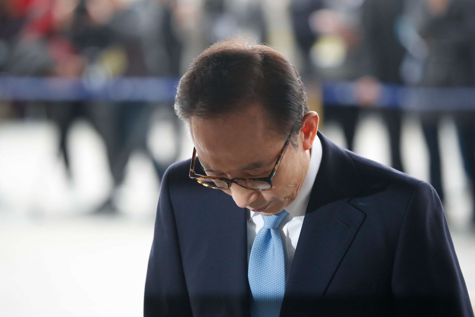 ​韓前總統李明博涉受賄到檢察廳受查