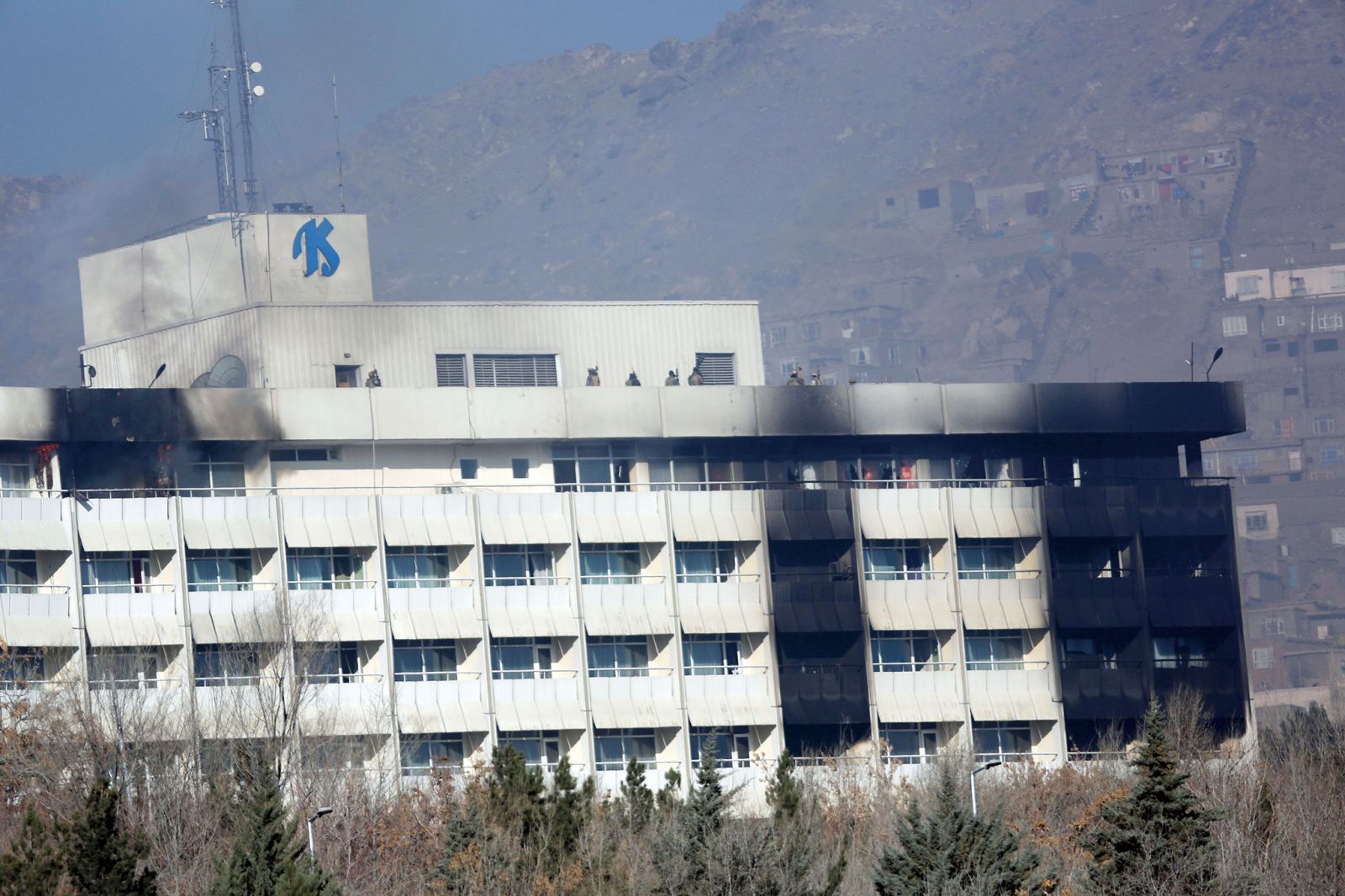塔利班襲阿國酒店18死