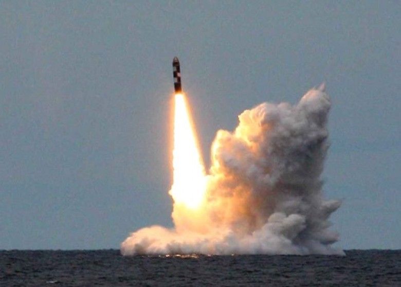 俄核潛艇成功試射四枚洲際導彈