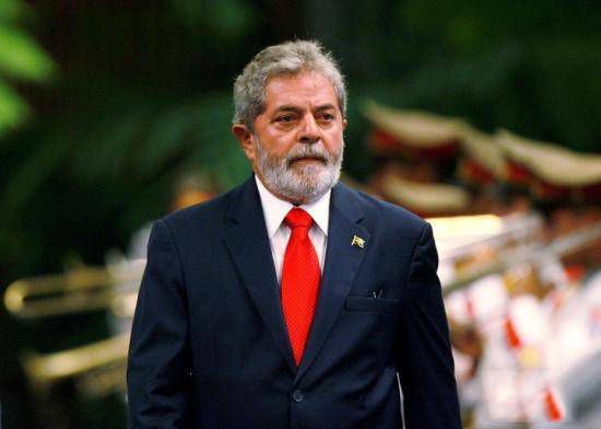 巴西前總統競選車隊遭槍擊