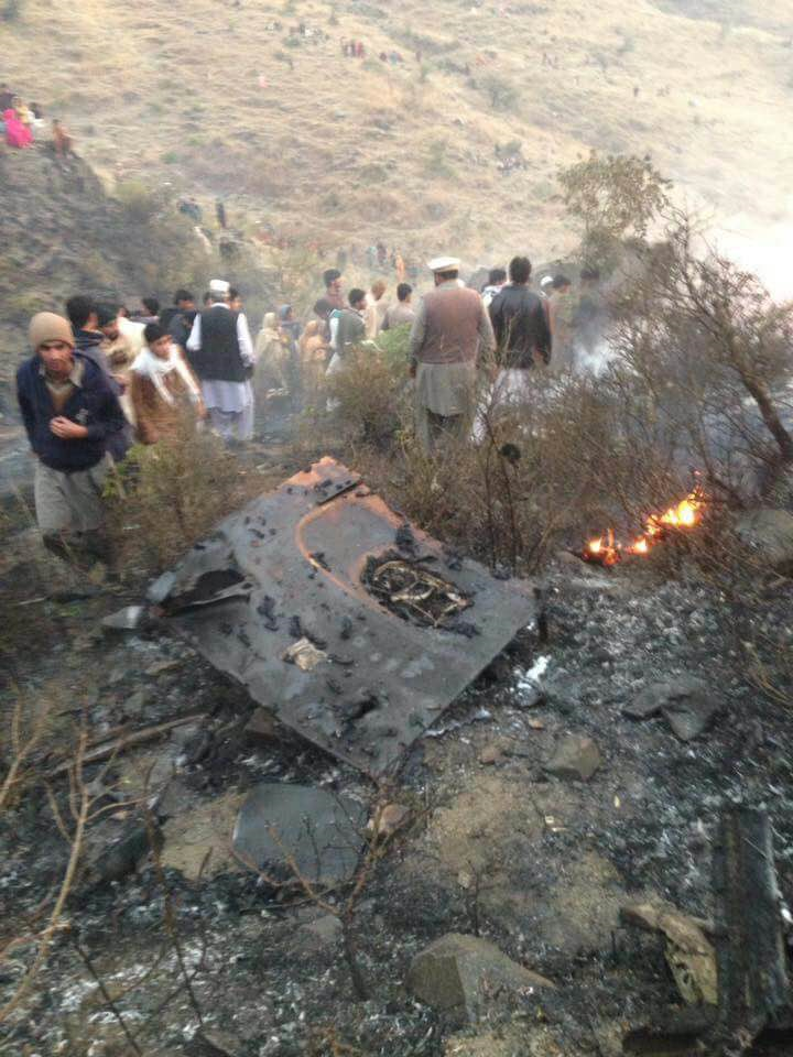 巴基斯坦一載有47人客機墜毀