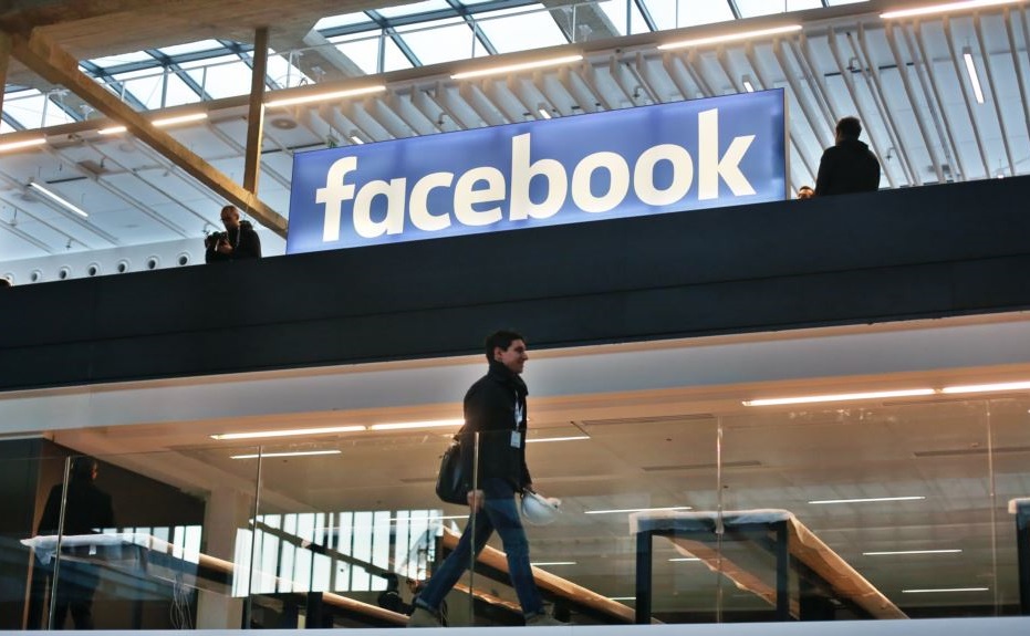 Facebook月活躍用戶破20億