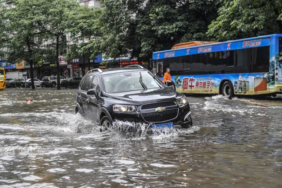 水浸大街成澤國