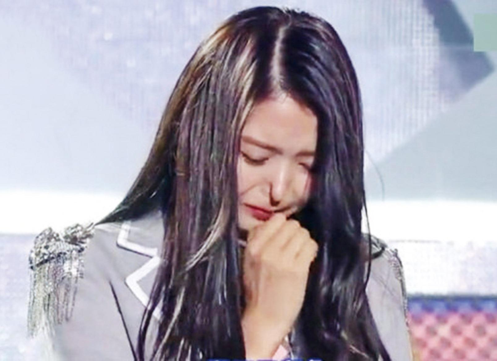 鼻子凹陷嚇親網民