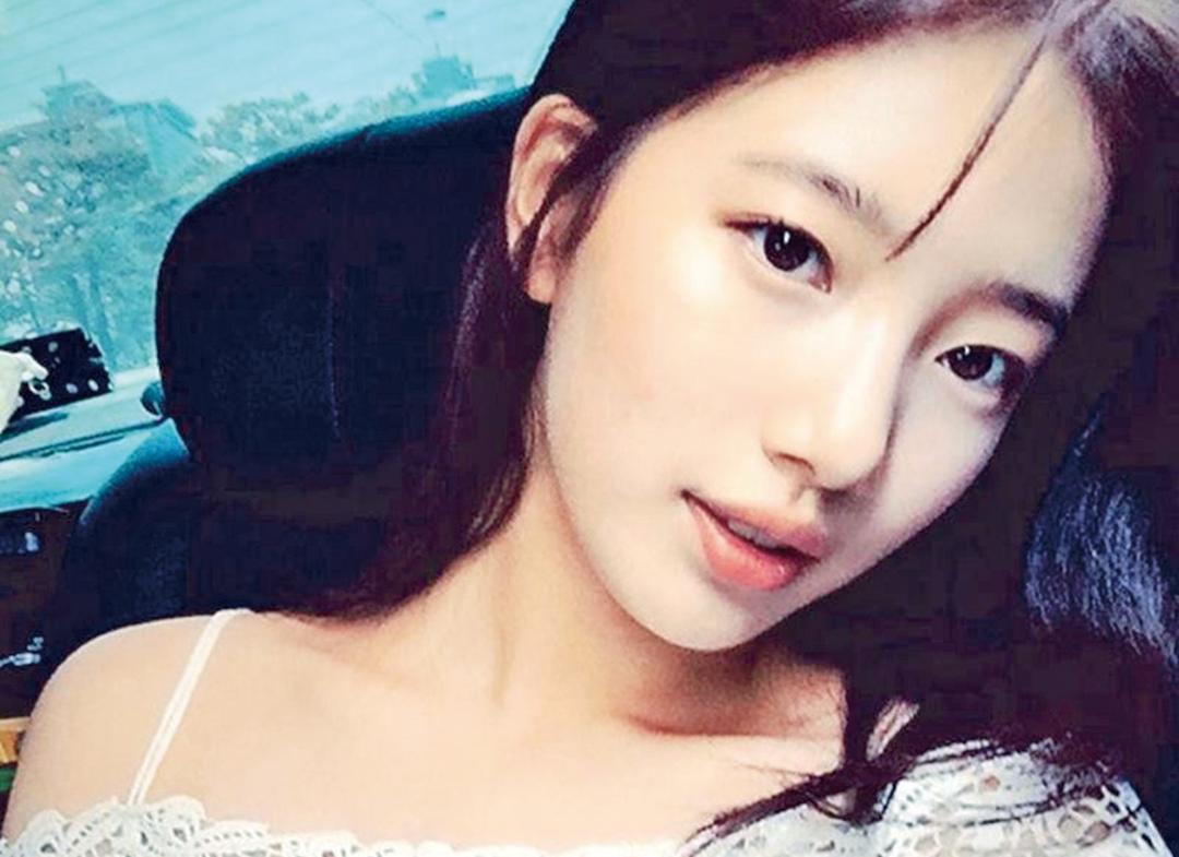 露香肩賀新劇煞科