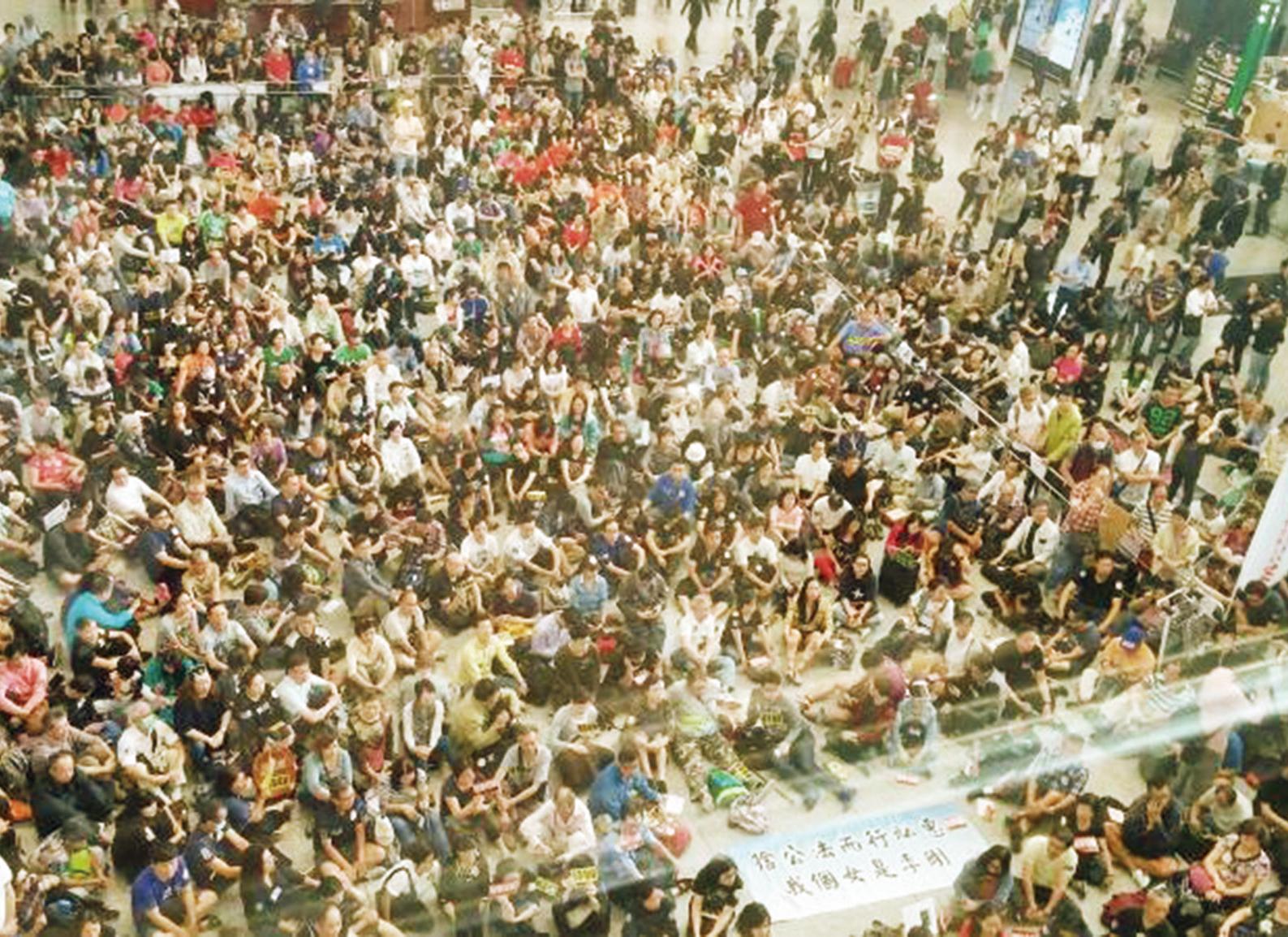 抗議梁頌昕事件特事特辦