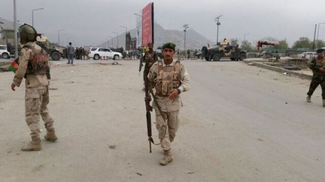 塔利班襲阿國首都逾300死傷