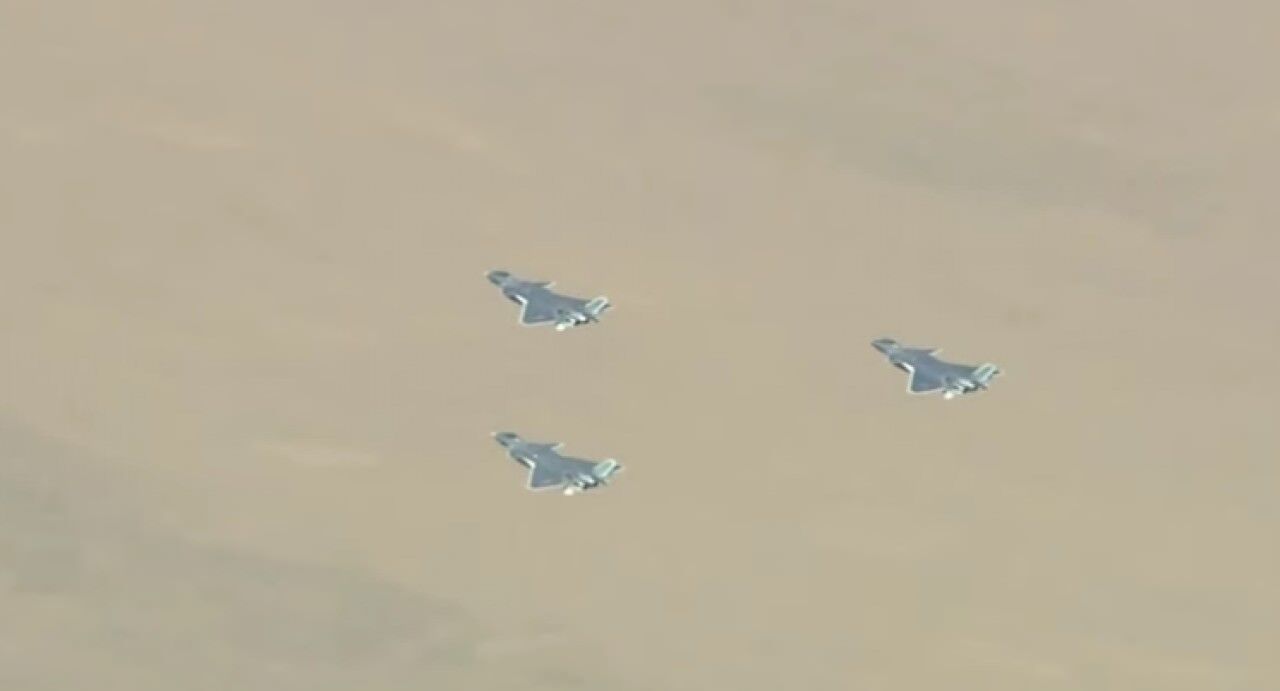 解放軍殲20隱形戰機首登場
