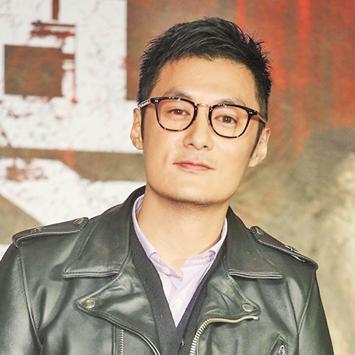 余文樂玩絲襪笠頭