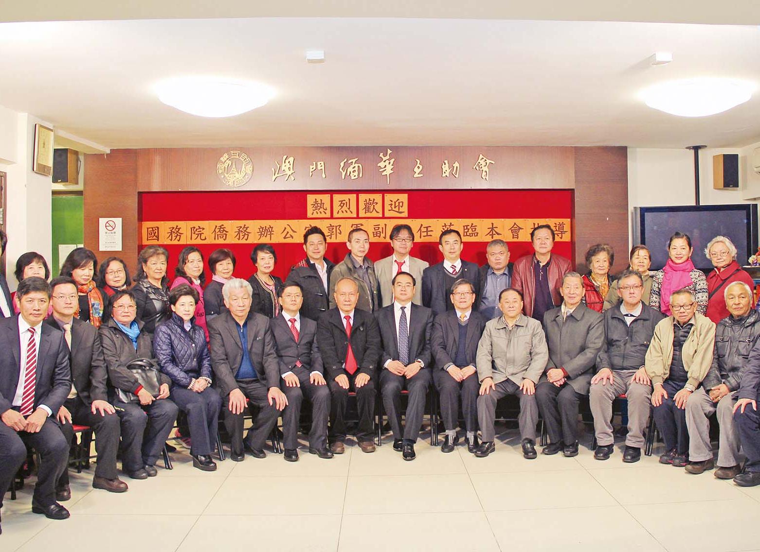 勉培養青年骨幹