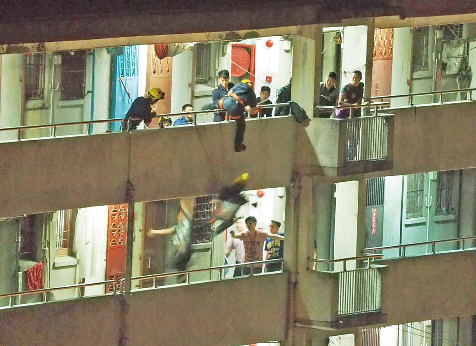 「飛將軍」一腳踢散危機