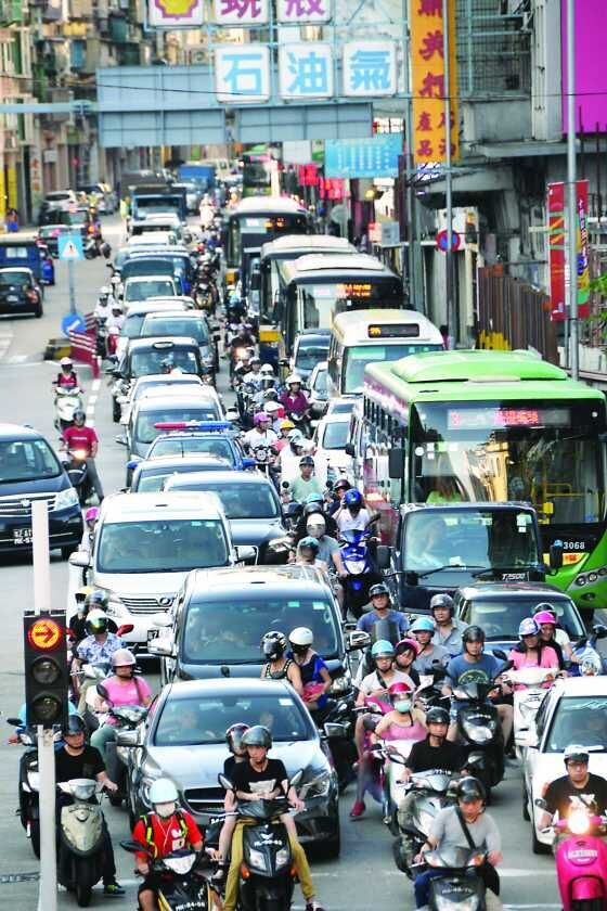 3月份新車登記按年大升近八成