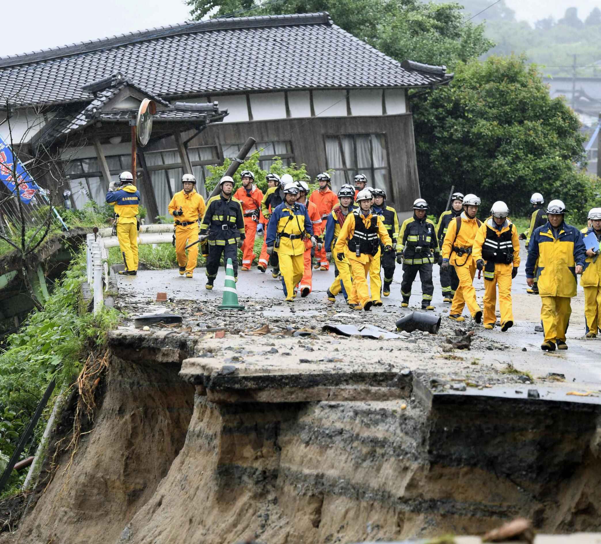 日本雨災增至18死27人失聯