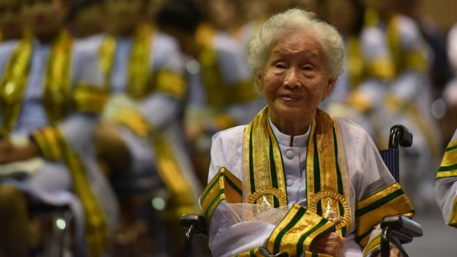 泰國91歲婆婆完成大學學位