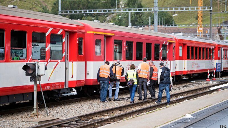瑞士兩火車相撞27傷