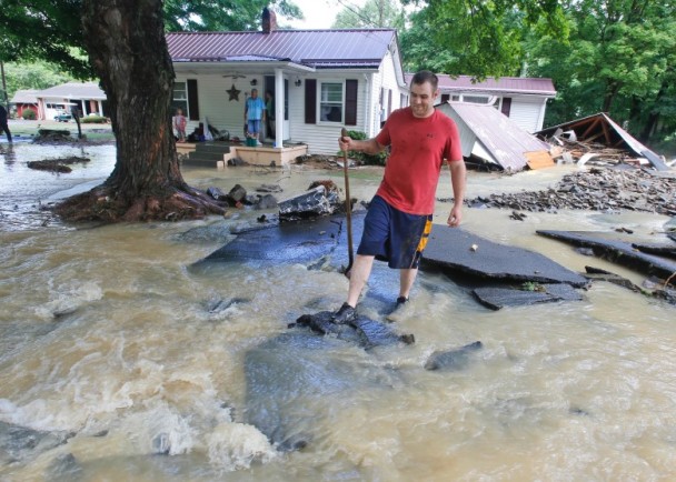 ​美西弗吉尼亞州洪災至少23死