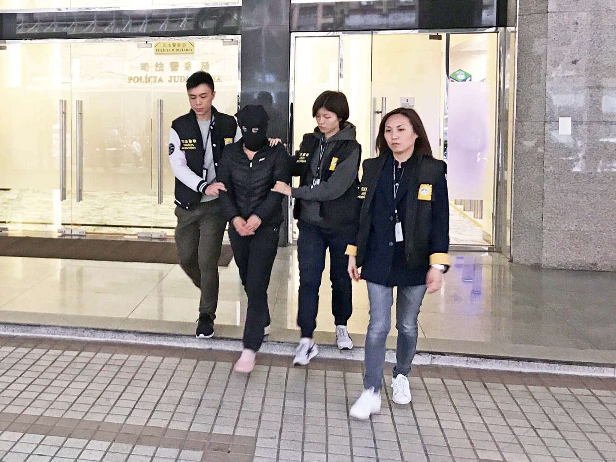 女傭乾衣機「藏寶」被司警踢爆