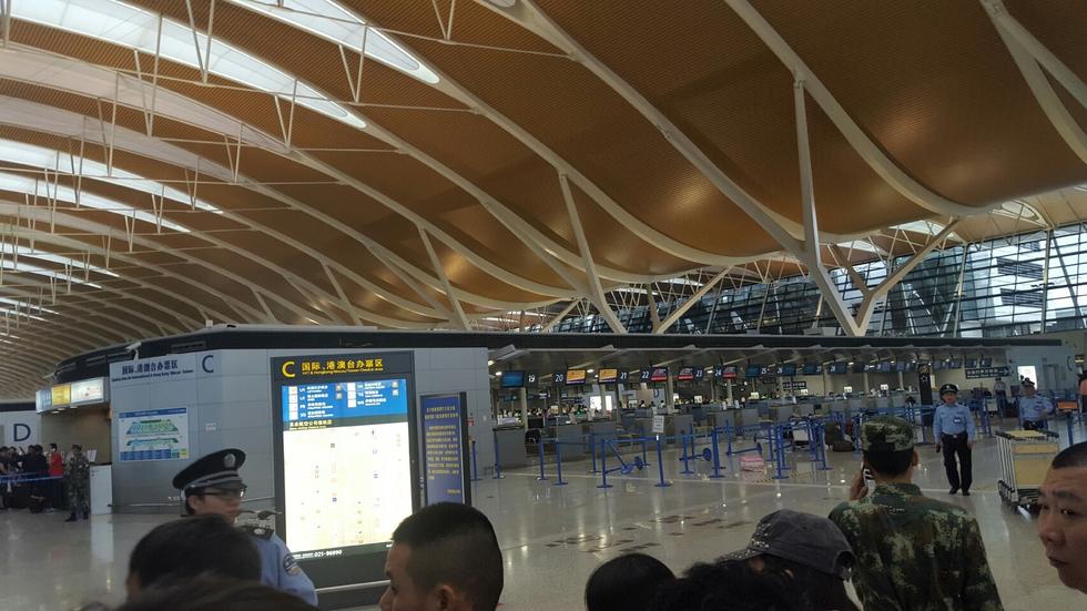 上海浦東機場發生爆炸三人傷