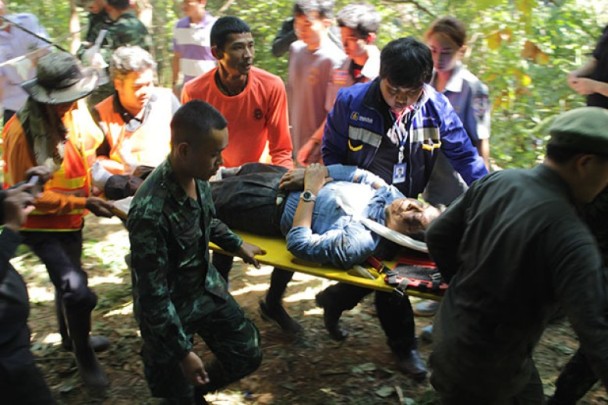 泰國旅遊巴墮崖18死20傷