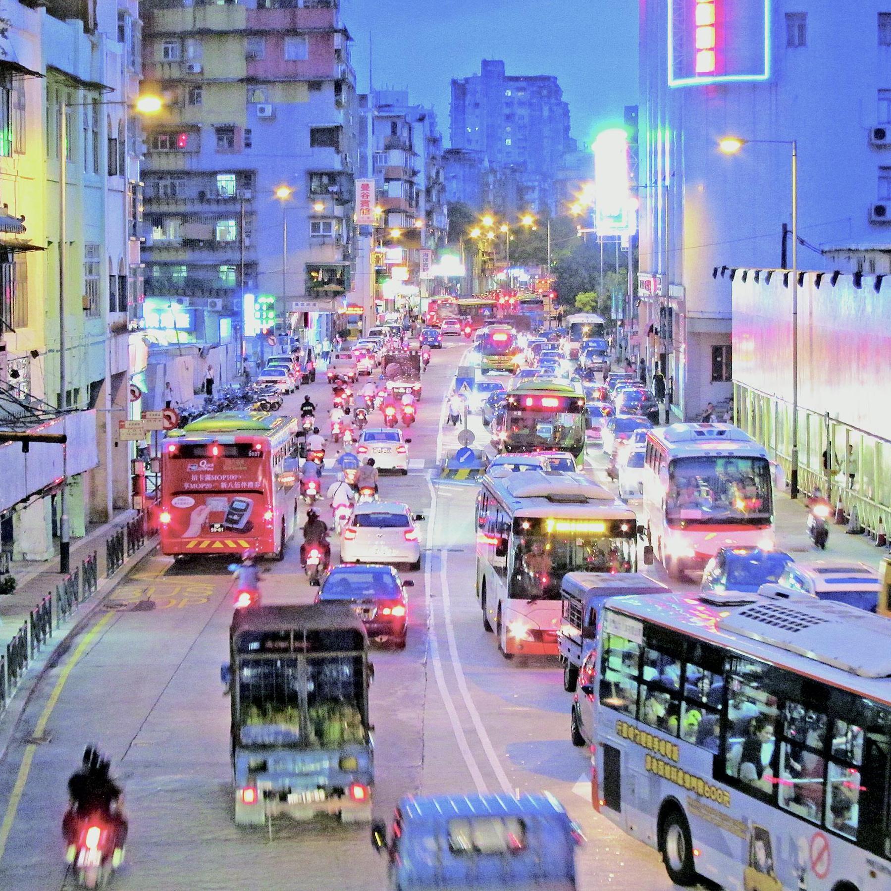 落實整體交通運輸政策