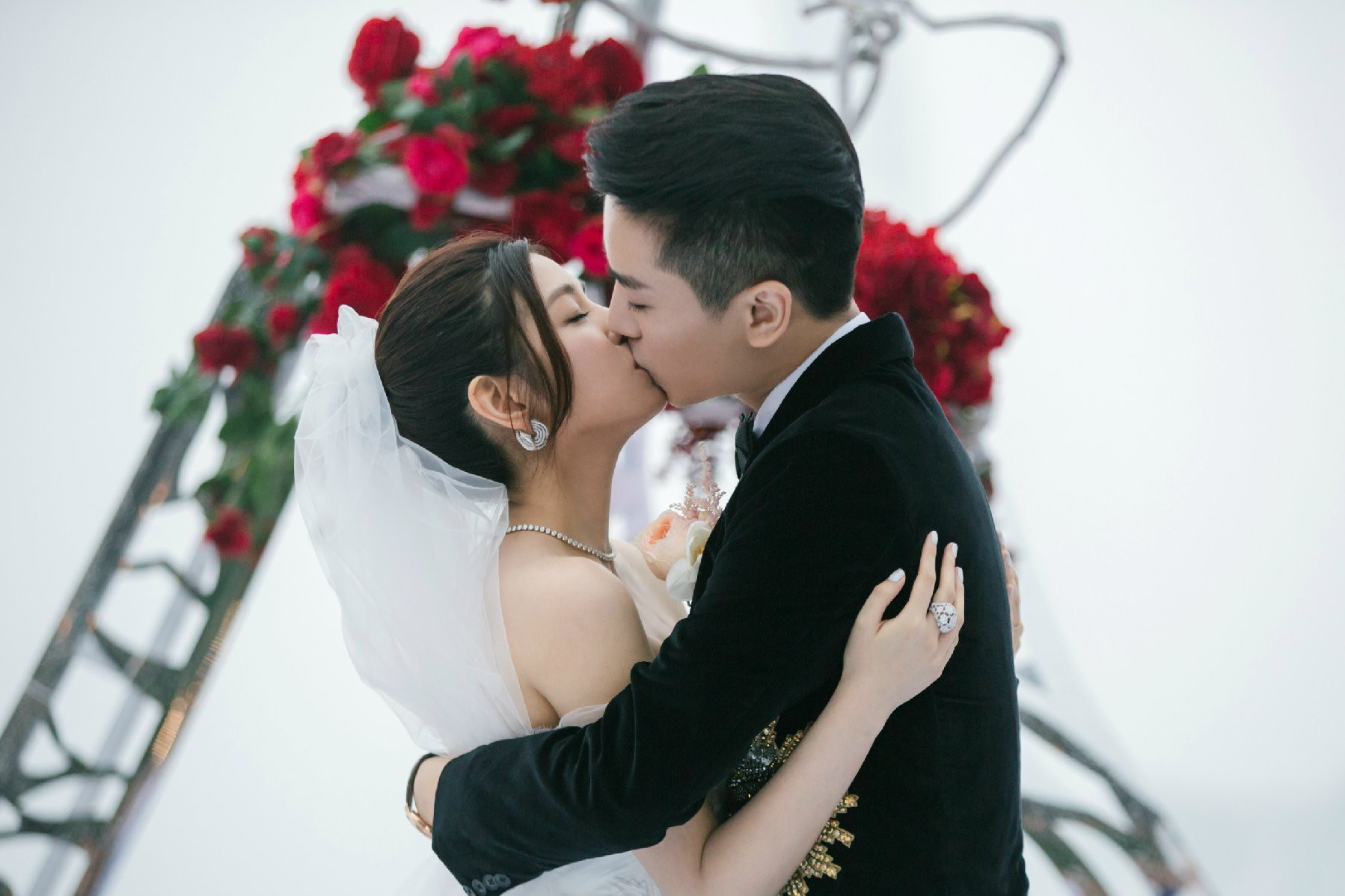 ​陳妍希陳曉 否認奉子成婚