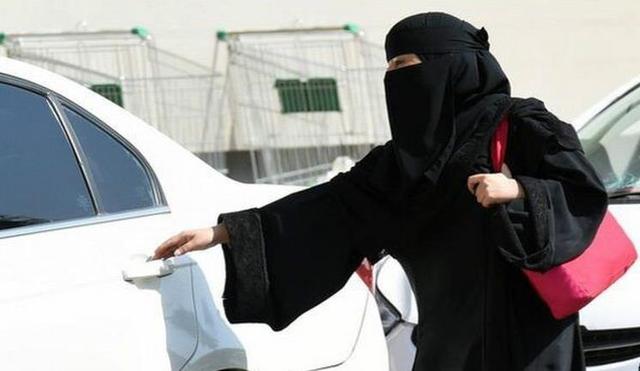 沙特決定明年6月准女性駕駛