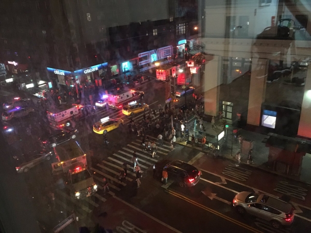 ​曼哈頓垃圾桶被放爆炸品29傷