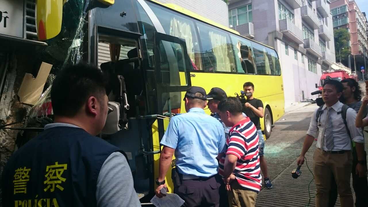 包公廟旅遊巴車禍29傷