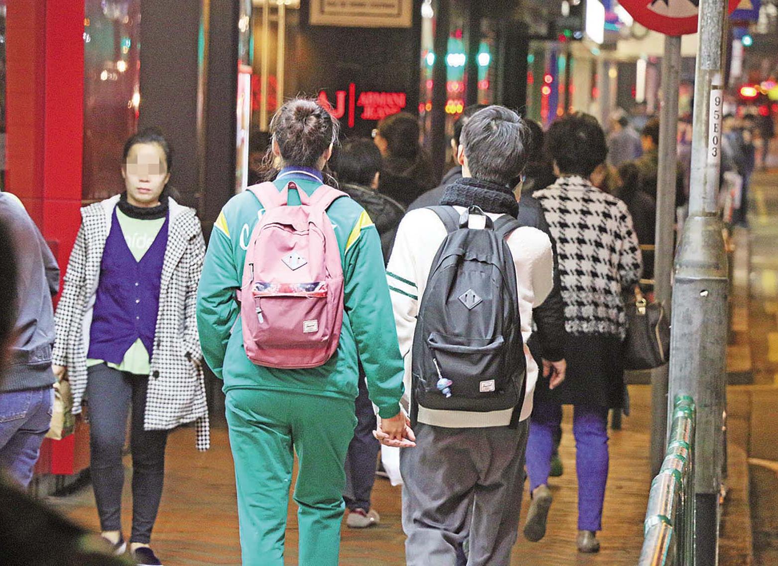 網絡色情助推性行為低齡化