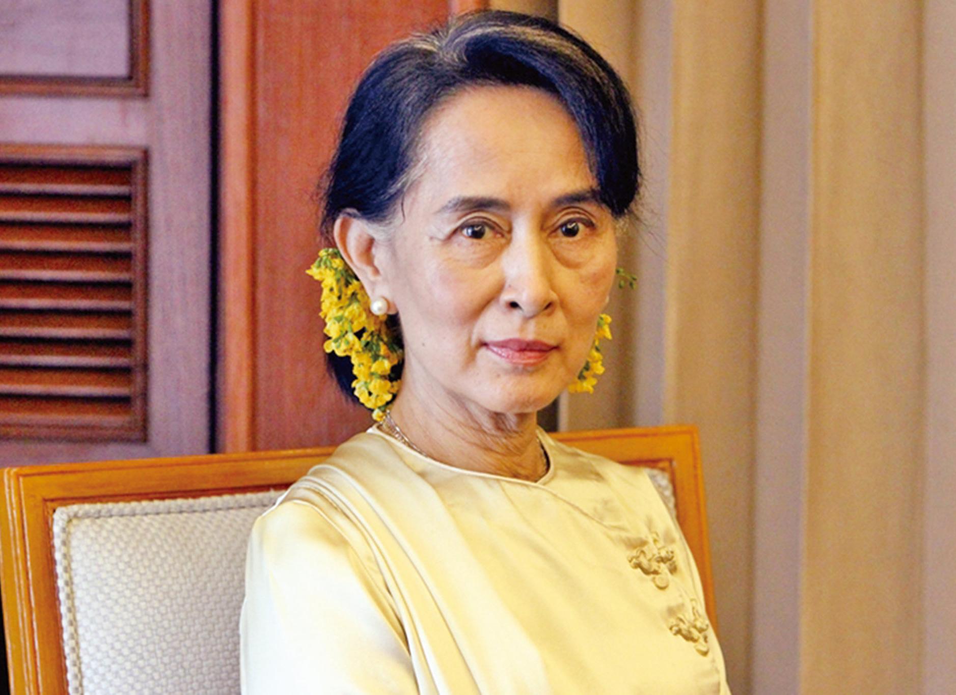 仍擔任國會議員