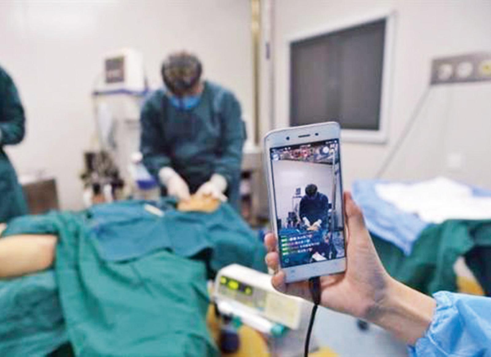 網民炮轟「想紅想瘋了」