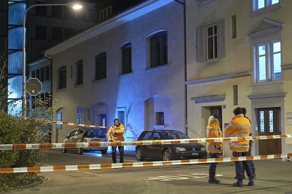 瑞士蘇黎世清真寺爆槍擊三傷