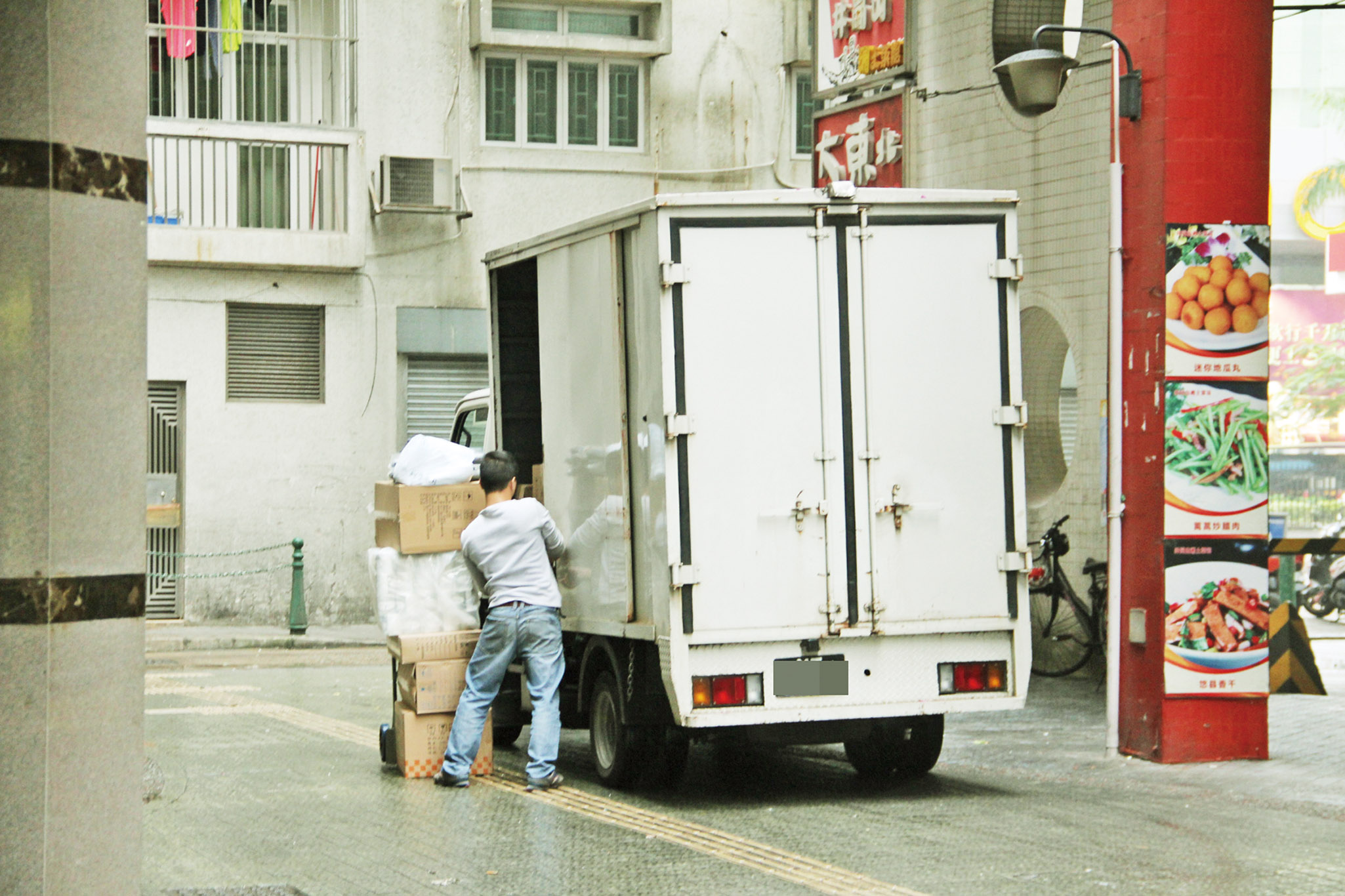 市民：僱主想要「廉價司機」