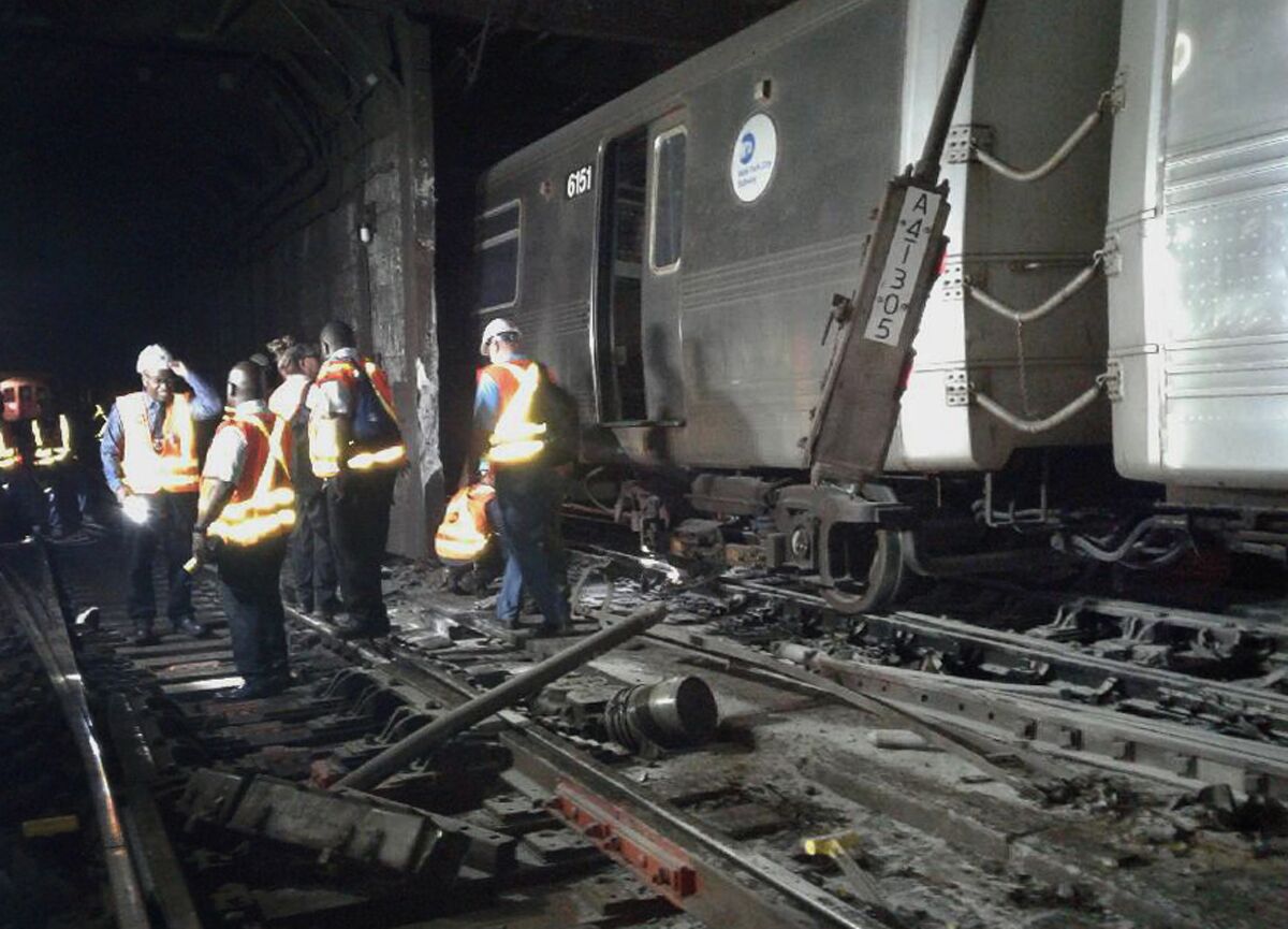 紐約地鐵剎車故障致出軌34人傷