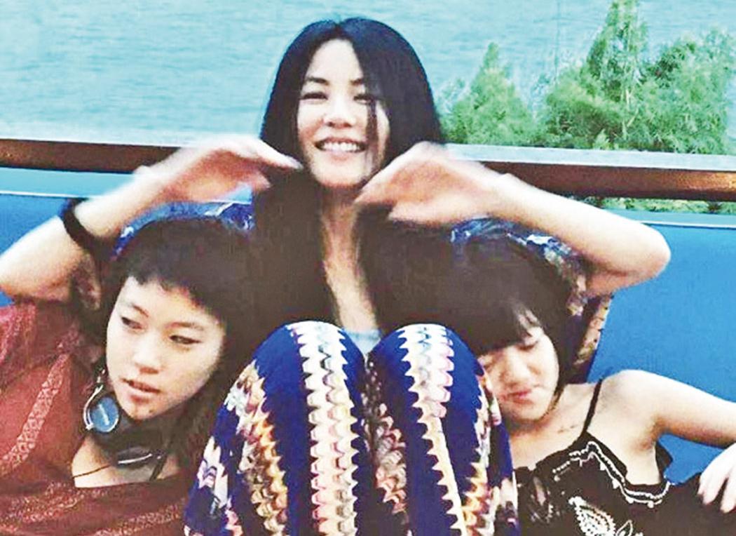 同兩女旅行慶祝生日