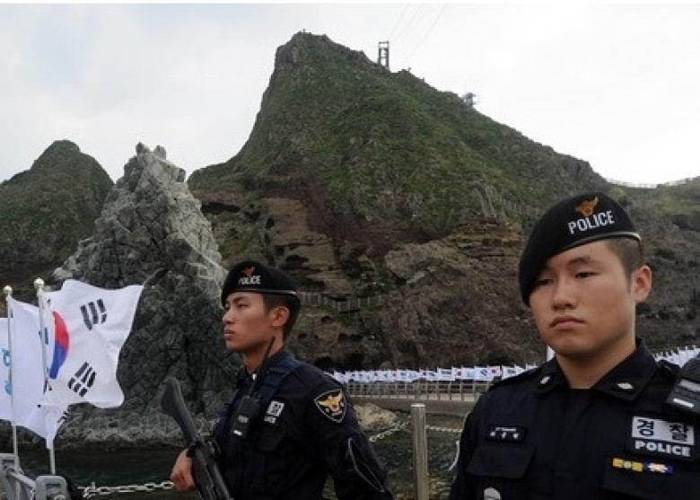 韓十議員光復節登獨島宣示主權