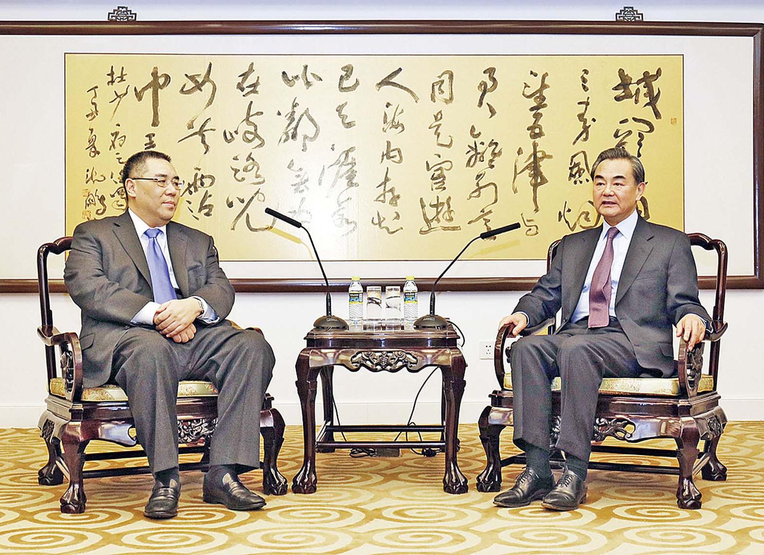 商深化合作保障特區繁榮發展