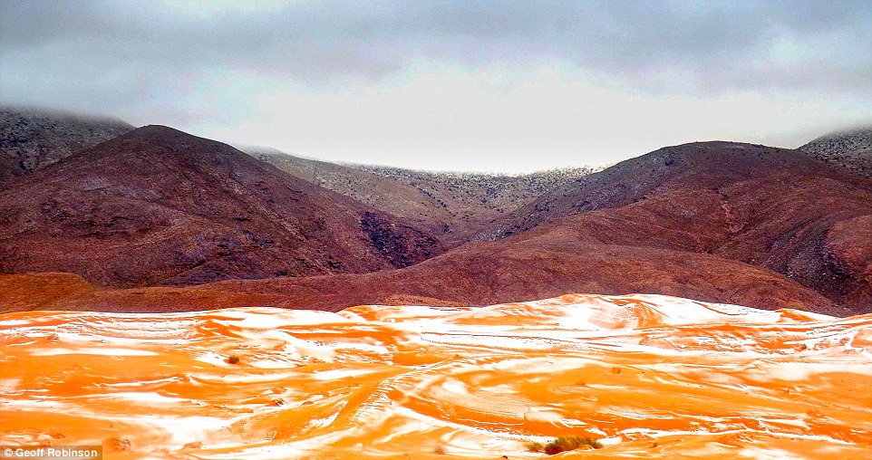 紅沙丘變白色