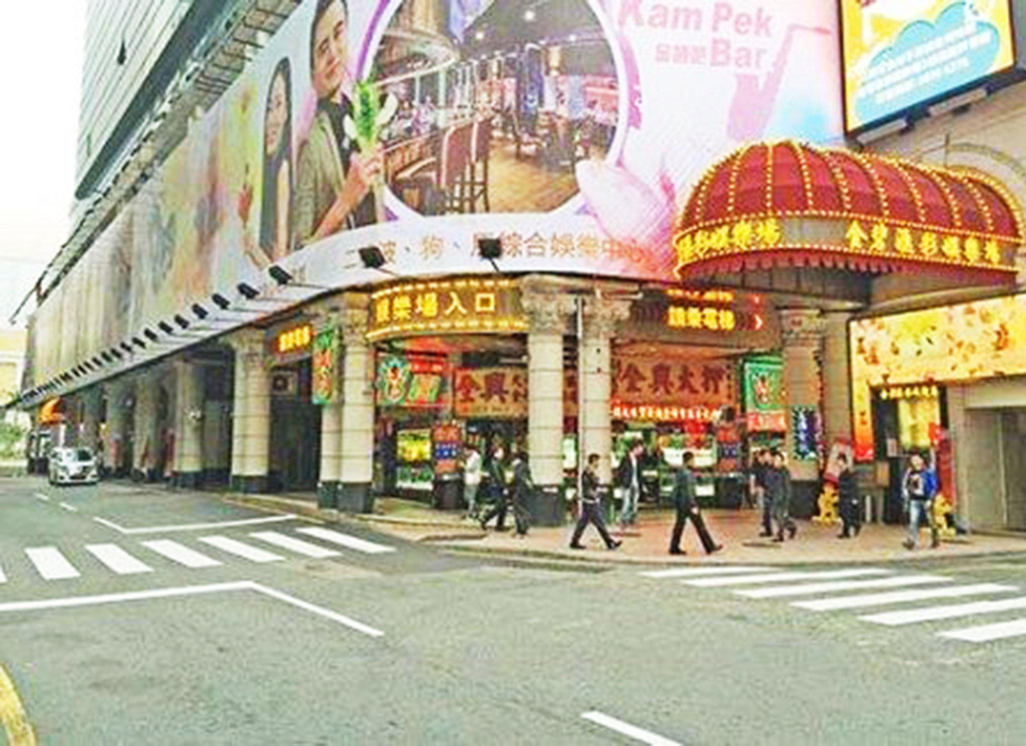 偷渡內地婦當街行賄警員