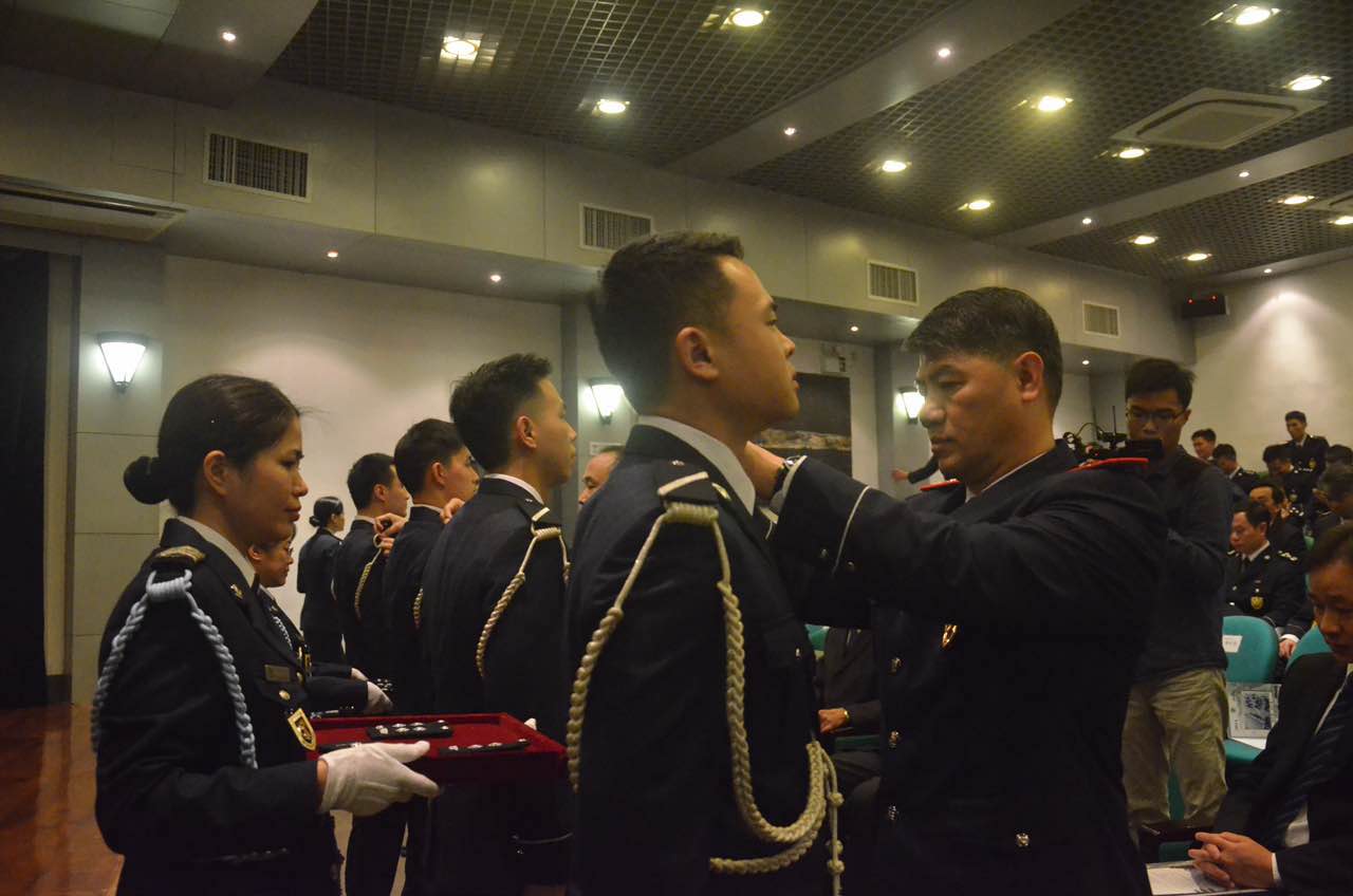 24警官及消防官學滿畢業