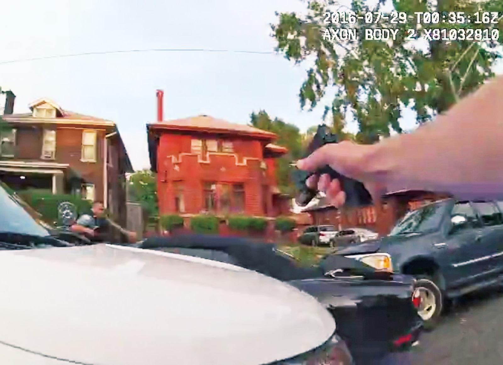 芝加哥爆發示威