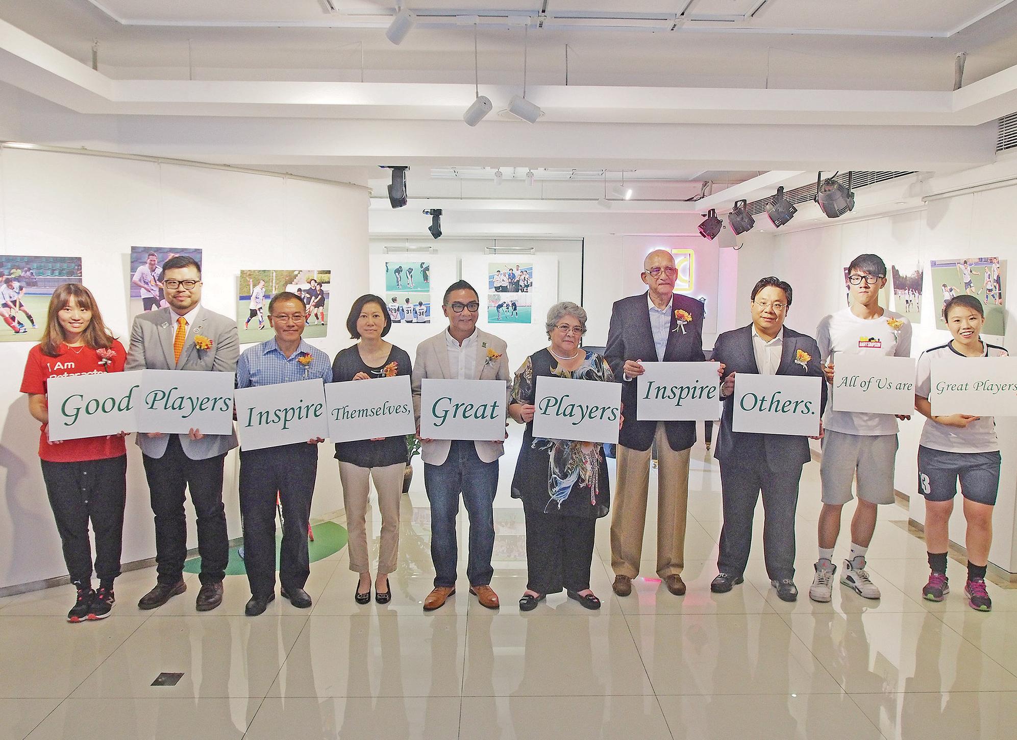 扶青團圖片展覽傳播正能量