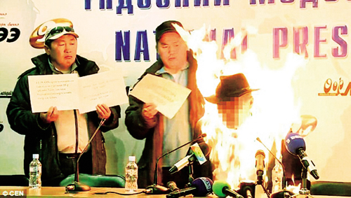 蒙古國一主席自焚 反對煤炭賣中國