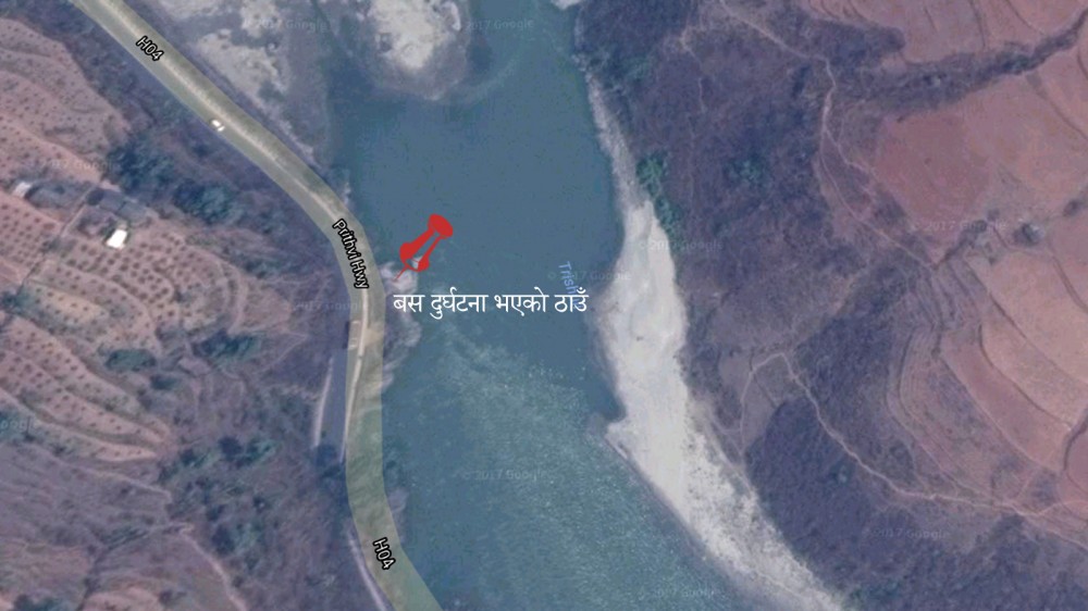 尼泊爾巴士墜河釀31死