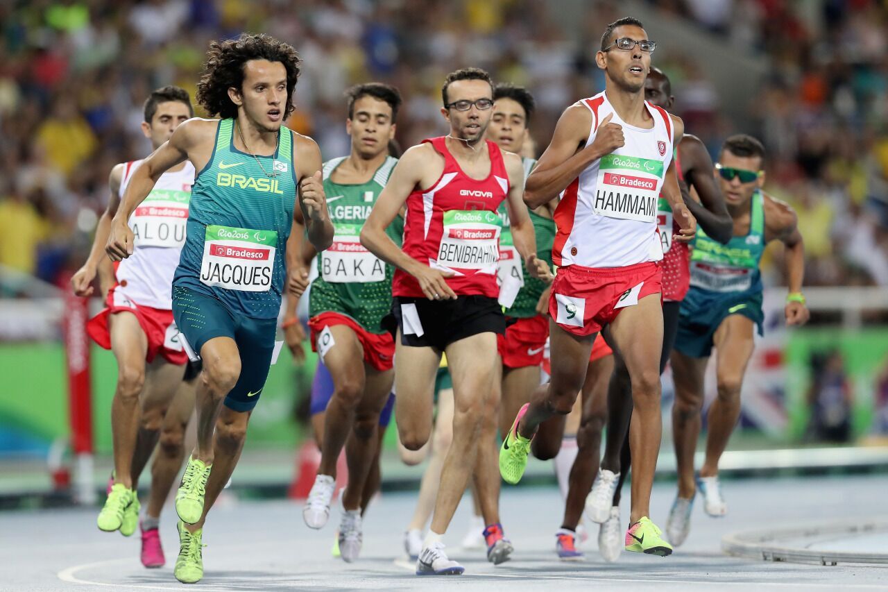 巴卡男子1,500米跑奪標