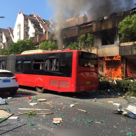 【震撼片】杭州餐廳煤氣大爆炸