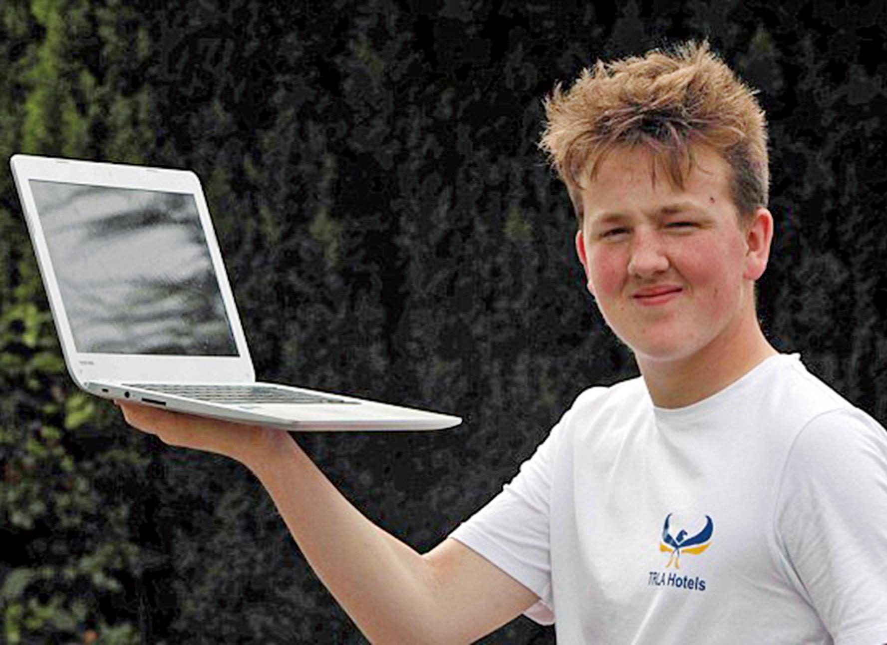 架設訂房網年賺260萬