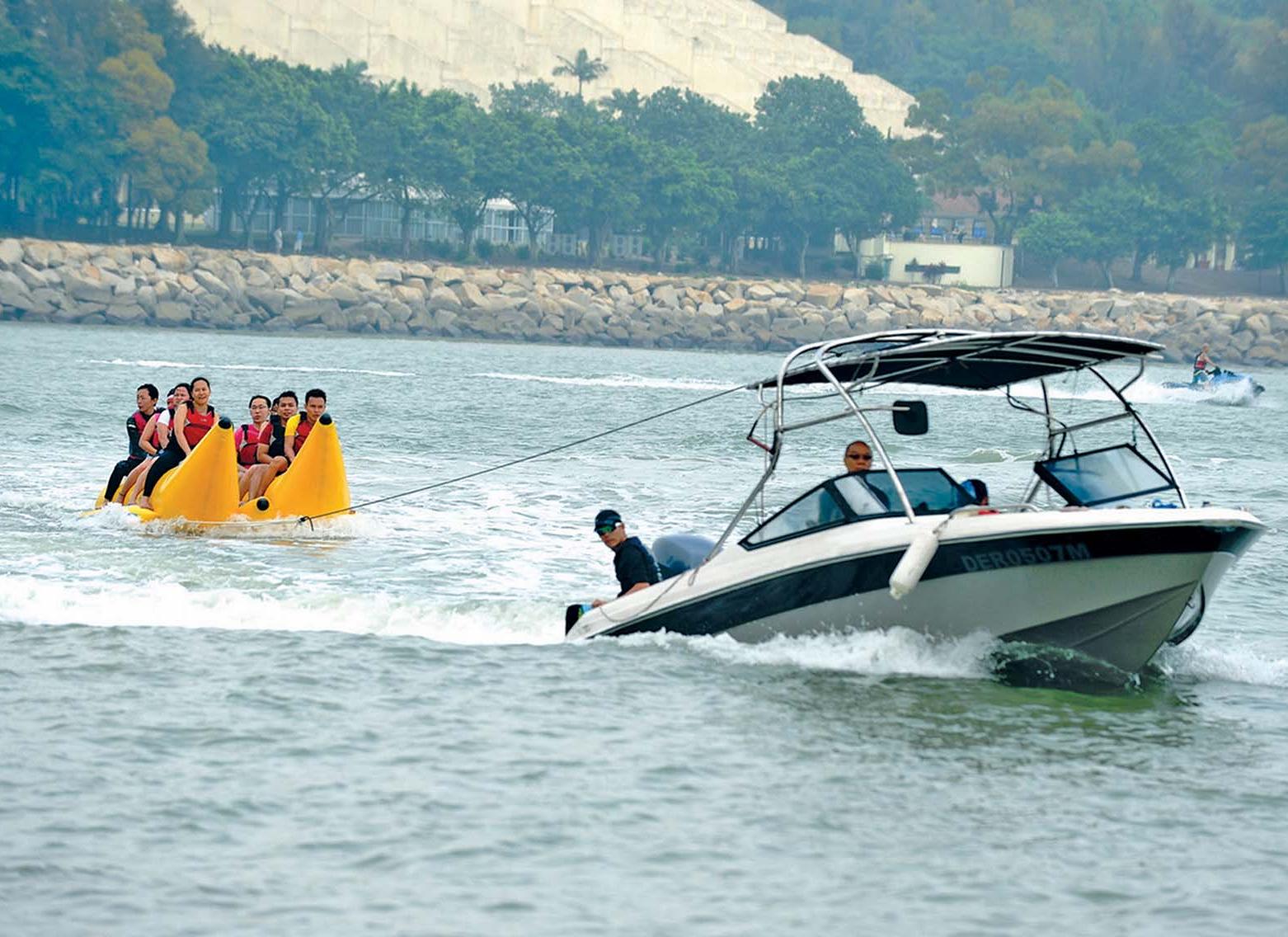 香蕉船水上飛氈船河任玩